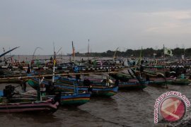 Nelayan Pasuruan-Probolinggo Enggan Melaut Karena Badai Nangka