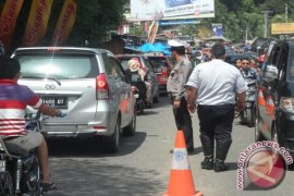 Jalinsum Padang Panjang-Bukittinggi Macet