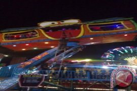 Sekeluarga Terjebak Wahana "Omah Mumet" di Suroboyo Carnival