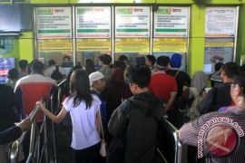 Penjualan tiket kereta api jelang libur Pemilu capai 90 persen.