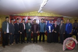 Pasangan Irhami-Syamsul Daftar Pilkada Kotabaru 