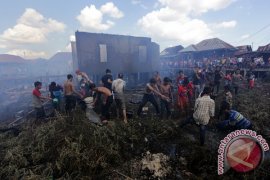  Kebakaran pemukiman penduduk Page 2 Small