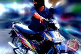Ngaku Polisi, Motor Dinas Kades Dibawa Kabur 