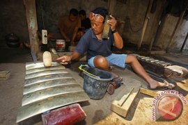 Industri Gamelan Page 1 Small