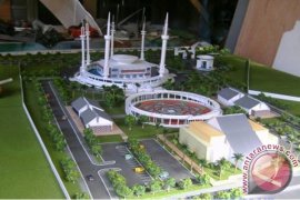 Advertorial - Adaro Galang Aksi Bersih-Bersih "Islamic Center"