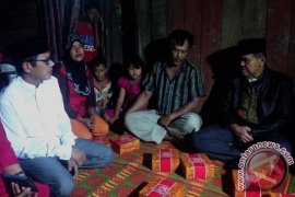 Sahur Istimewa Keluarga Masrizal Bersama Irwan Prayitno 
