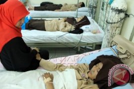 Puluhan Siswa SMA Mosa Arun Keracunan Makanan