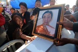 Ahli waris 12 korban Trigana terima santunan