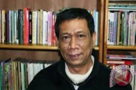 Hari Puisi Indonesia Undang Menteri Baca Puisi