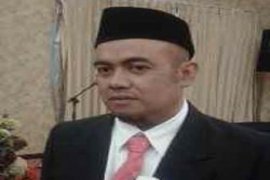 Darwis Pimpin KPU Kolaka Timur