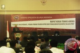Rakernis Adeksi Di Diikuti 300 Wakil Rakyat