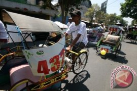 REKOR MURI ASURANSI PENGEMUDI BECAK Page 1 Small