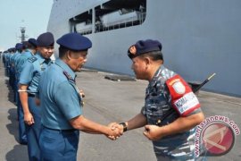 Tujuh KRI Koarmatim Ikuti "Sail Tomini 2015"