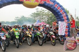 900 Crosser Ramaikan Adventure Trail " Marasa Maka Tahu"