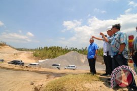 Menteri  ATR/BPN tinjau Tol Manado Bitung Page 1 Small