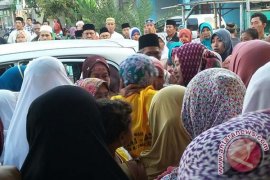 Tradisi "Ninjau" Haji Kabupaten Jembrana