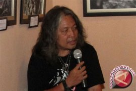  Oscar Motuloh Terima Penghargaan Kebudayaan 2015