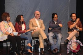 Indonesianis: Jangan Fobia Maraknya Jilbab di Indonesia