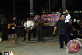 PMII-Seniman Jember Aksi Solidaritas Untuk Salim Kancil