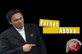Farhat Abbas Serahkan Diri ke Polda Metro