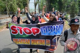 Aksi Solidaritas Salim Kancil