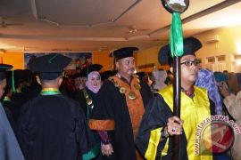 Bupati: Masyarakat Membutuhkan Tenaga Kesehatan Berkualitas  