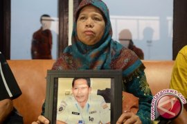 Keluarga Korban Tunggu Kedatangan Jenazah Korban Aviastar