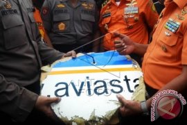 SERPIHAN PESAWAT AVIASTAR Page 4 Small