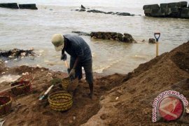 Legislator Pamekasan Minta Pemkab Tertibkan Penambangan Ilegal