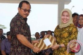 SDK tunjuk Sahari Bulan Plh Bupati Mamuju 