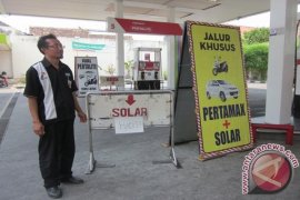 SPBU Kehabisan Stok Saat Harga Solar Turun