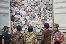 Govt to Continue to Confiscate Illegally Imported Products