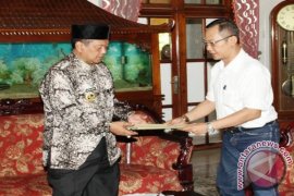 Penjabat Bupati Sidoarjo Menampung Usulan UMK