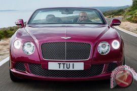 Mobil "Bentley Continental GT Speed" Tembus Kecepatan 331 km/jam