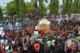 Kecam Pembakaran Reog di Filipina