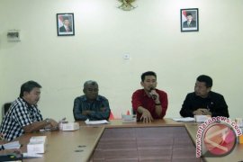 Kunker DPRD Balikpapan dan Sumba Timur Barat Page 1 Small