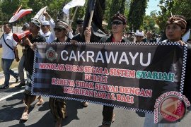 Tolak Wisata Syariah