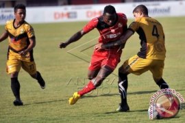 SEMEN PADANG LAWAN MITRA KUKAR Page 1 Small