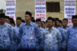Ganjar Minta Korpri Manfaatkan Teknologi Layani Masyarakat