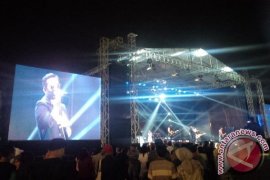 Kahitna-Judika Tutup JTF 2015