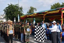 Bupati Lepas Peserta Napak Tilas 2015