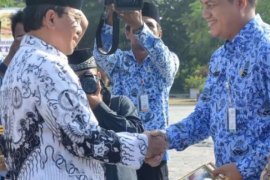 Bupati Indragiri Hilir Imbau PNS Tingkatkan Disiplin