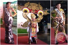 Barong, kostum nasional Indonesia di Miss Universe 2015 Page 1 Small