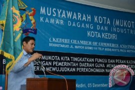 Wali Kota Kediri: Kadin Ciptakan Peluang Ekonomi Jelang MEA