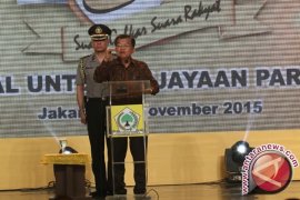Aburizal-Agung Diminta Stop Pimpin Partai Golkar