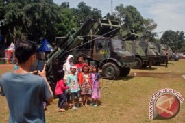 Warga Gorontalo Antusias Saksikan Pameran Alutsista 
