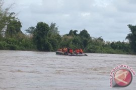 SAR Meulaboh Bantu Cari Korban Longsor