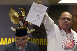 MKD Tegaskan Kasus Setya Ditutup Karena Mengundurkan Diri