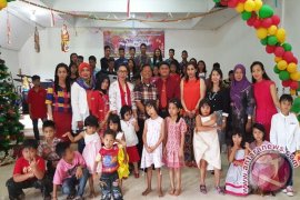 Ikiawan Peringati Kasih Natal Bersama Anak Yatim