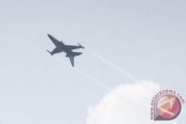 Pesawat T-50 sempat melakukan atraksi 15 menit